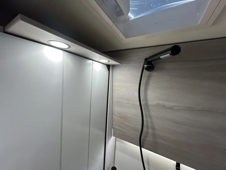 Fahrzeugbild Bürstner Papillon PC6.0 AT8G+Design/Komfort/Licht/Küchen Pack #16