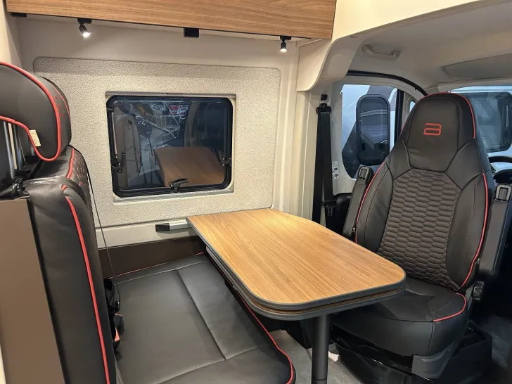 Fahrzeugbild Bürstner Papillon PC6.0 AT8G+Design/Komfort/Licht/Küchen Pack #21