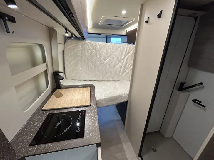 Fahrzeugbild Bürstner Papillon PC6.0 AT8G+Design/Komfort/Licht/Küchen Pack #27