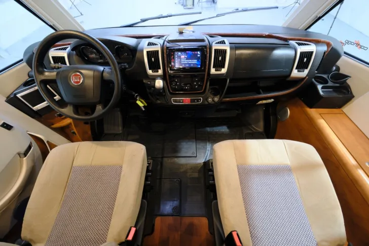 Fahrzeugbild Carthago Chic -C line I 4.8LE/Automatik/Einzelbetten+Hub. #8