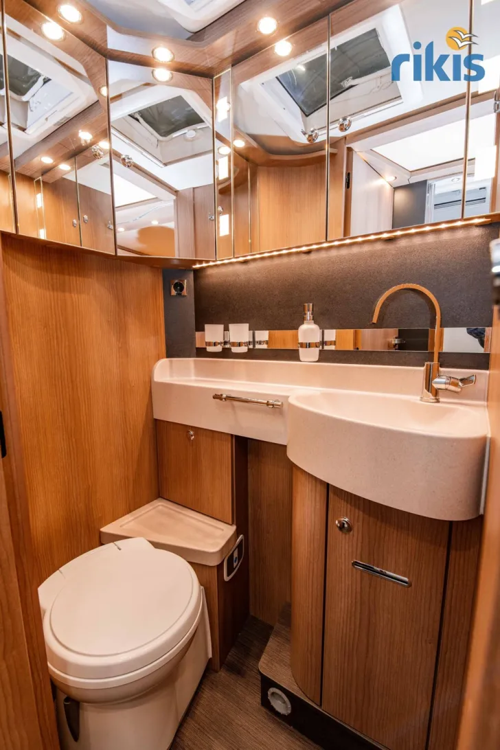 Fahrzeugbild Carthago C1-tourer Edition+ I 149 RB LE comfort #25