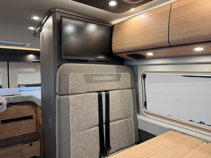 Fahrzeugbild Malibu Charming GT skyview 640 LE K #12