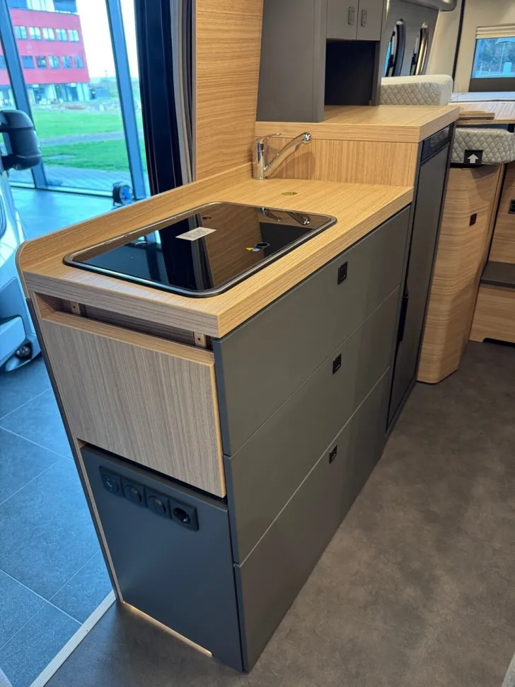Fahrzeugbild Malibu Charming GT skyview 640 LE K #13