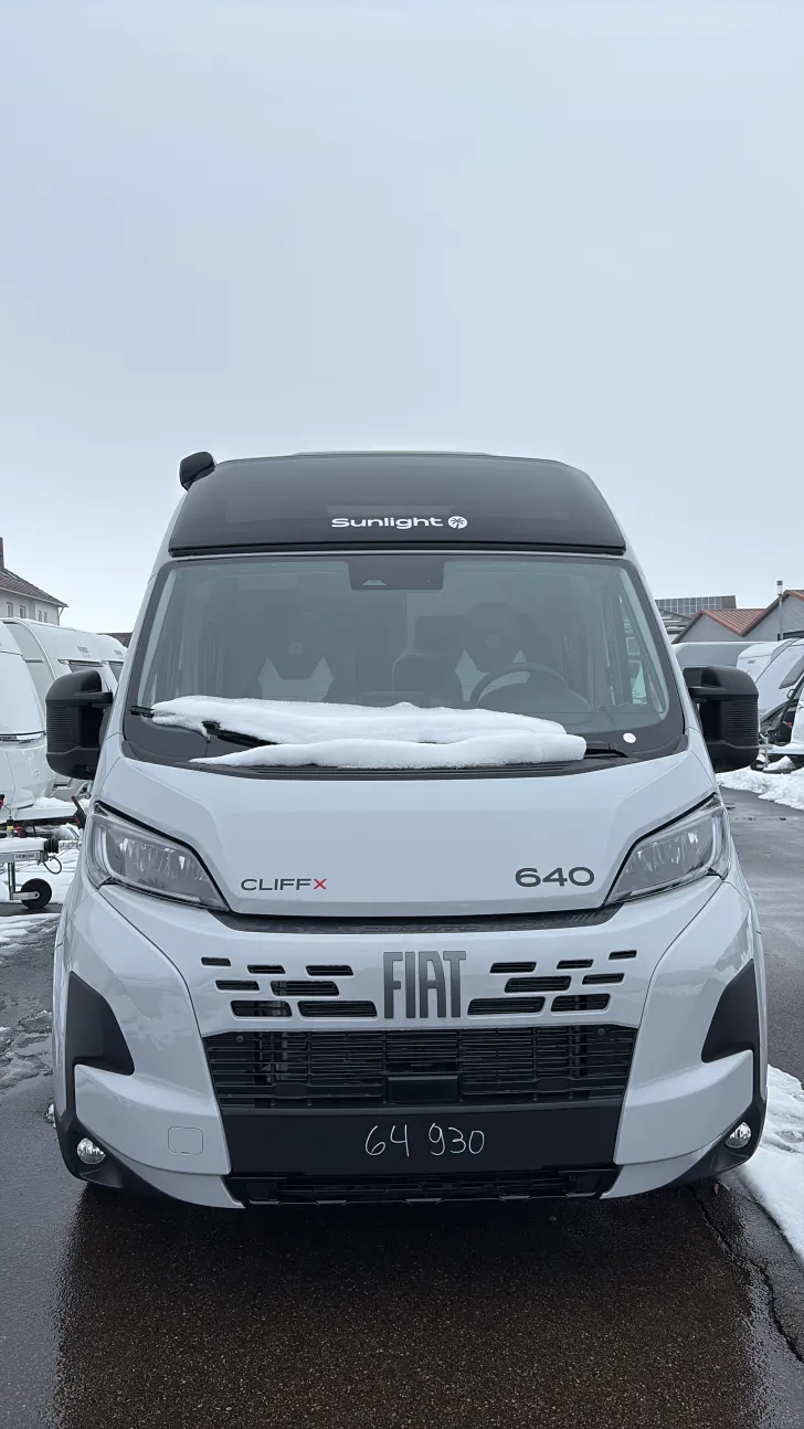 Frontal Vorne Sunlight Camper Van CLIFF 640 X Automatik ACC Sofort verfügbar