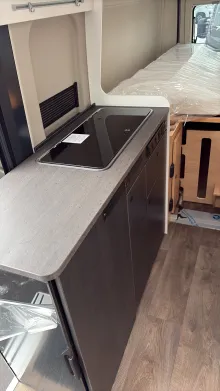 Küchen Sunlight Camper Van CLIFF 640 X Automatik ACC Sofort verfügbar