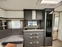 Fahrzeugbild Hobby De Luxe 460 UFe IC-Line 4.500 Euro PreisHighlight #5