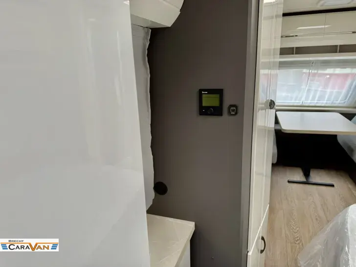 Fahrzeugbild Hobby De Luxe 495 WFB 1800 kg/Connect/Autarkvorb. #12