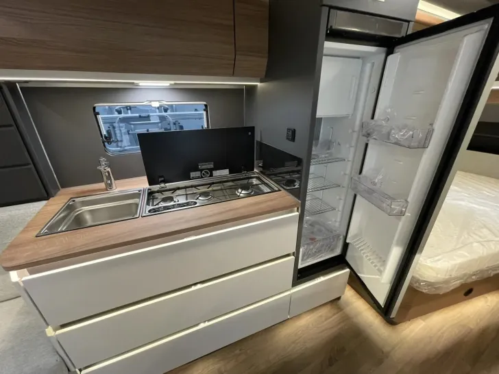 Fahrzeugbild Knaus Azur 500 FU #9