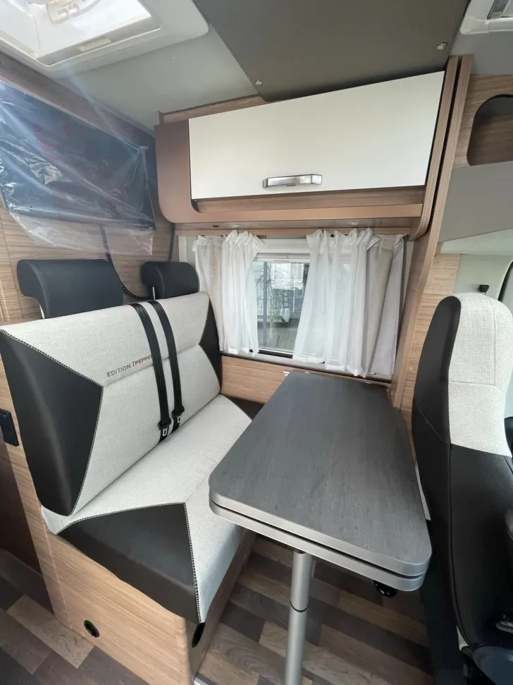 Fahrzeugbild Weinsberg CaraCompact EDITION PEPPER 600 MEG #4