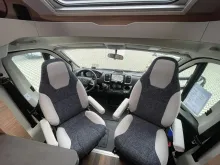 Fahrzeugbild Weinsberg CaraSuite 650 MF mit Hubbett #8