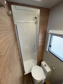 Fahrzeugbild Weinsberg CaraSuite 650 MF mit Hubbett #15
