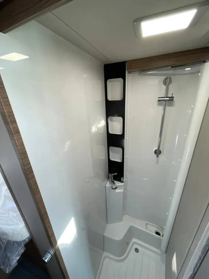 Fahrzeugbild Knaus Van i 650 MEG #19