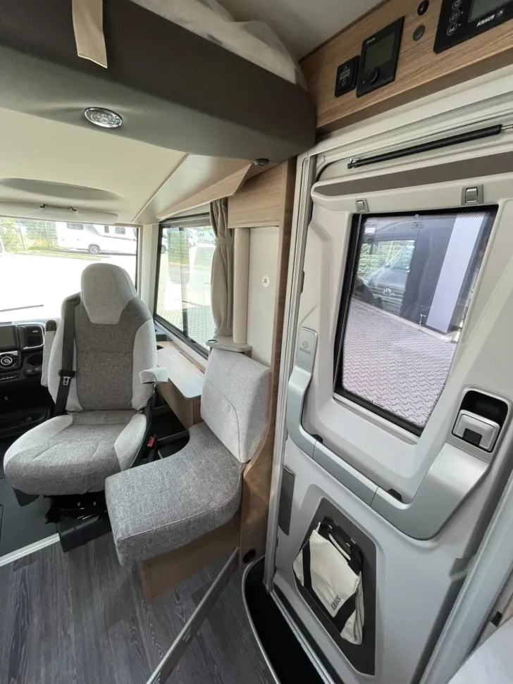 Fahrzeugbild Knaus L!VE I 650 MEG Live I #8
