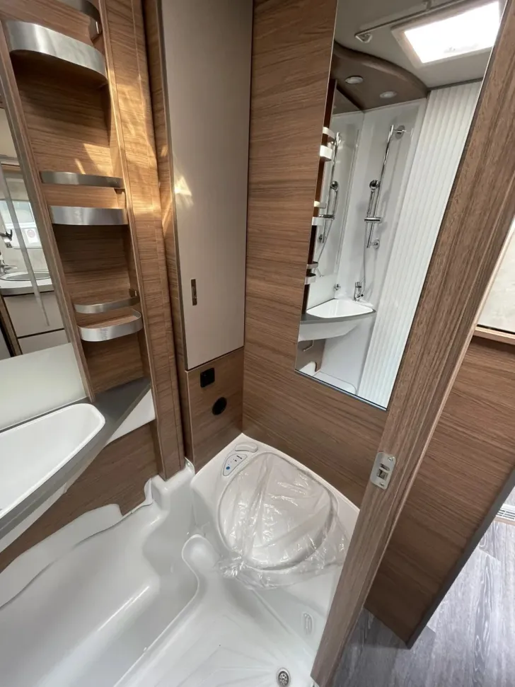 Fahrzeugbild Knaus L!VE I 650 MEG Live I #20