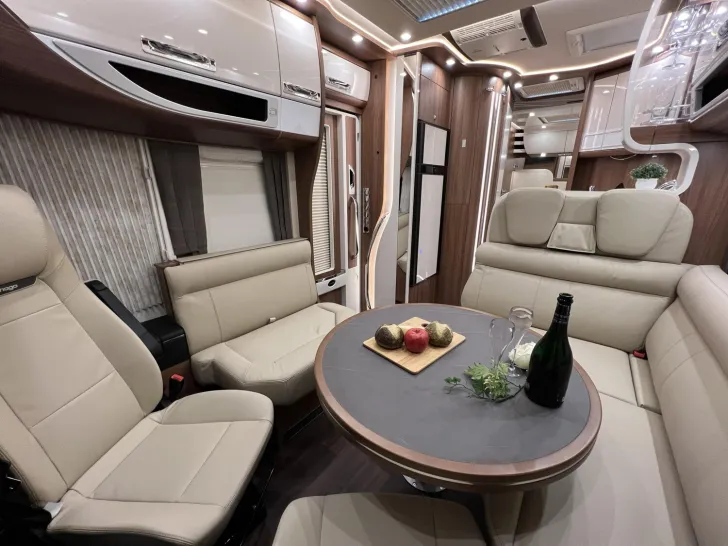 Fahrzeugbild Carthago chic e-line I 51 QB DA Mercedes (321) #15