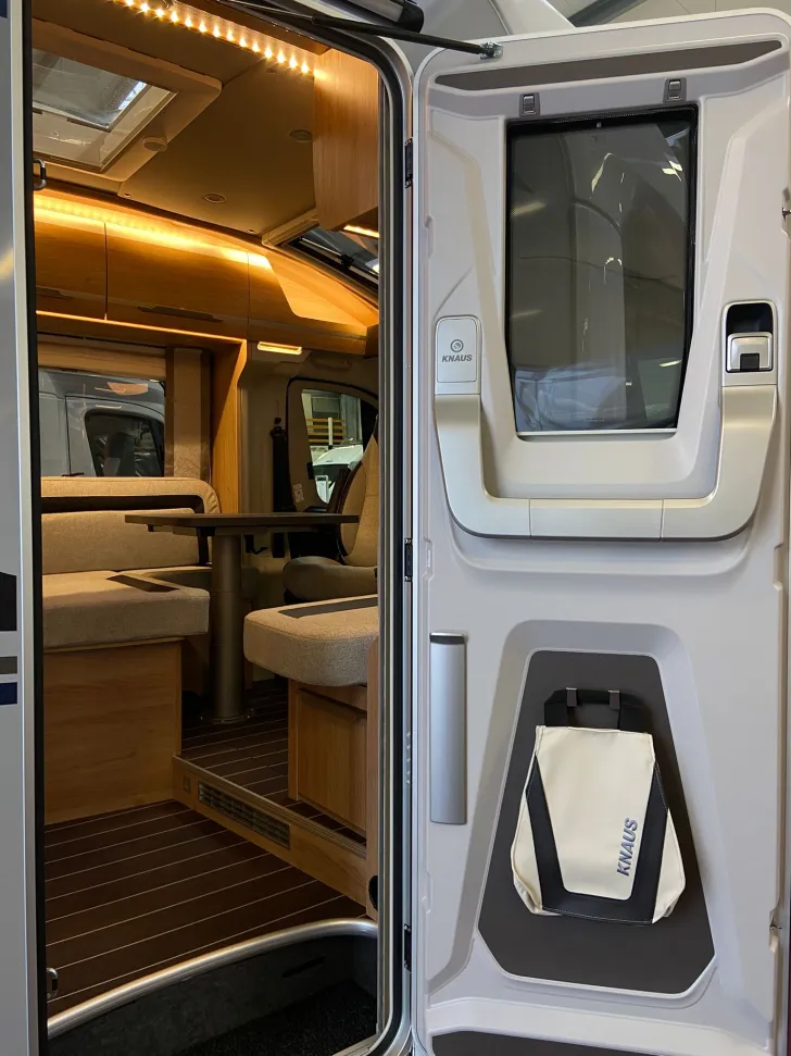 Fahrzeugbild Knaus Sky TI 700 MEG IC-Line /volle/Ausstattung-Top #9