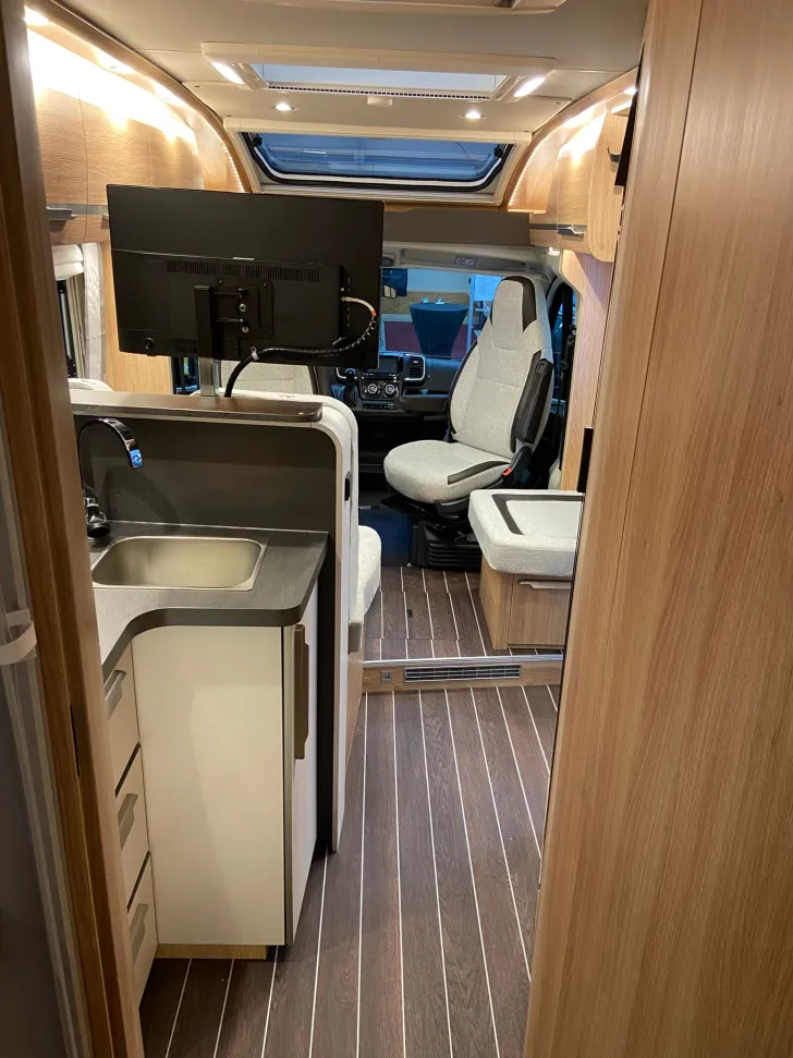 Fahrzeugbild Knaus Sky TI 700 MEG IC-Line /volle/Ausstattung-Top #16