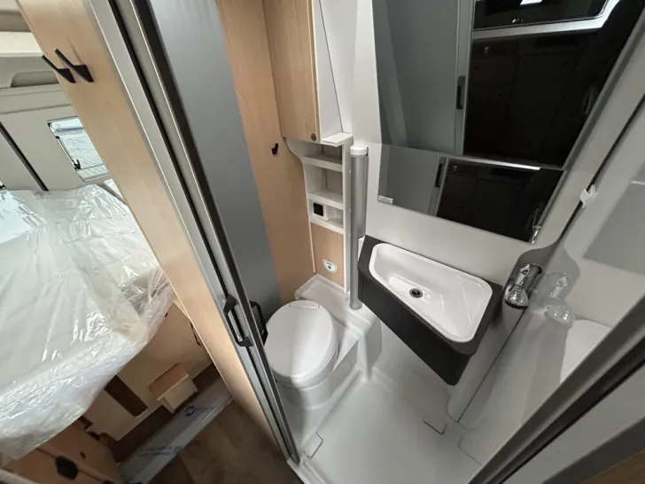 Fahrzeugbild Sunlight Cliff X 640 #12