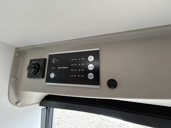 Fahrzeugbild Sunlight Cliff X 640 #16