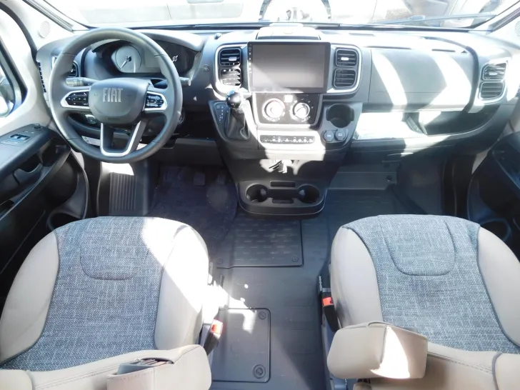 Fahrzeugbild Dethleffs Globetrail 600 DK Fiat Automatik, Markise, Navi #11