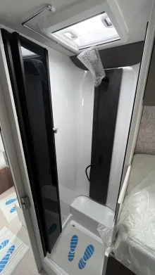 Fahrzeugbild LMC Cruiser 750 EF #10