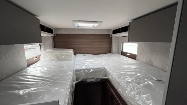 Fahrzeugbild LMC Cruiser 750 EF #12