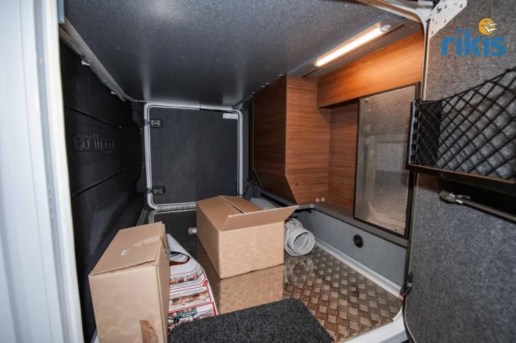 Fahrzeugbild Carthago chic c-line I 4.9 LE #8