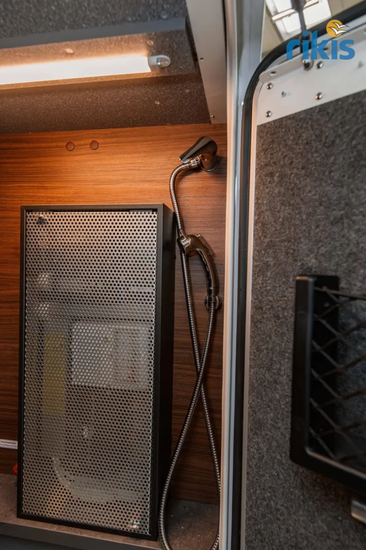 Fahrzeugbild Carthago chic c-line I 5.9 XL LE #9