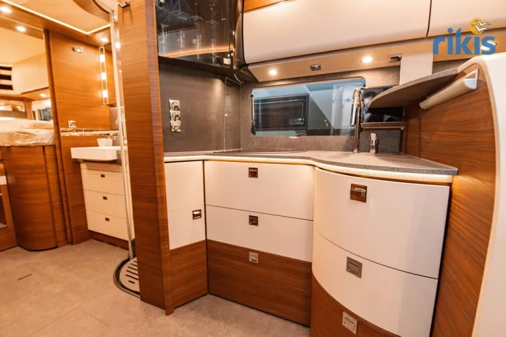 Fahrzeugbild Carthago chic c-line I 5.9 XL LE #16