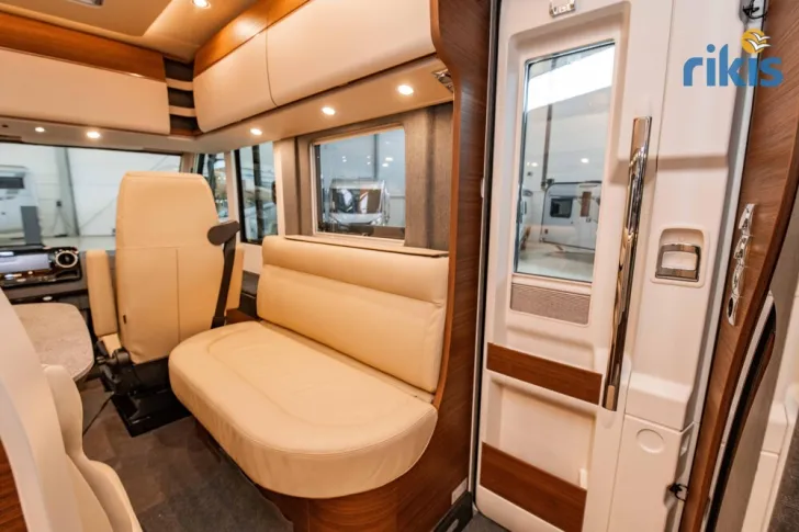 Fahrzeugbild Carthago chic c-line I 5.9 XL LE #19