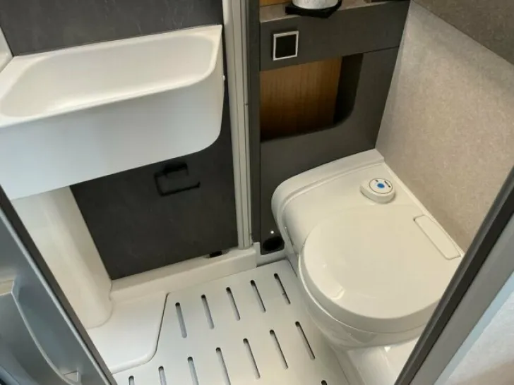Fahrzeugbild Hymer ML-T 570 Crossover / Solar / TV / Dachlüfter / #13