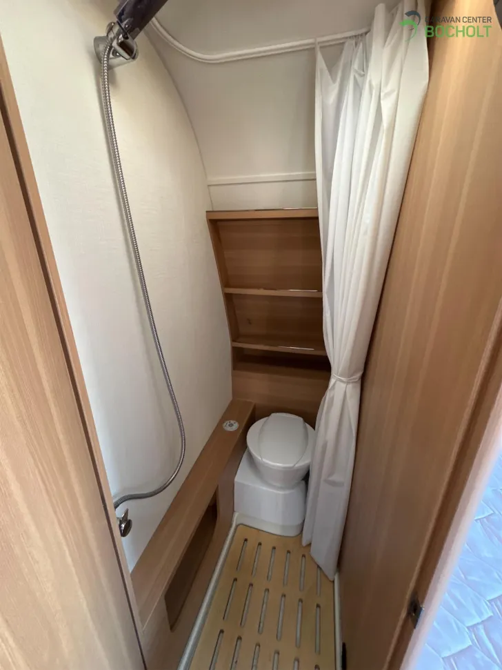 Fahrzeugbild LMC Style 460 D 1700 kg / Dusche / Sackmarkise #11