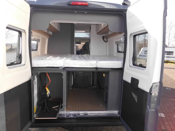 Fahrzeugbild Hobby PRESTIGE Van 640 ET First Edition Automatik 180PS Combi D 6E ;-) #8