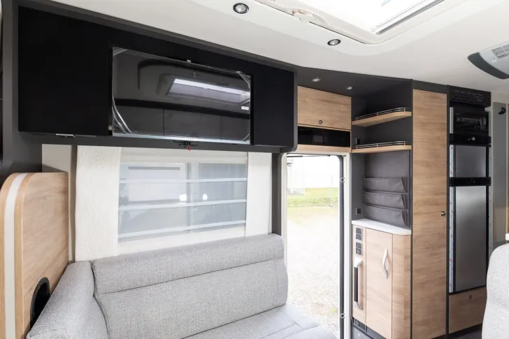 Fahrzeugbild Dethleffs Globetrotter XXL A 9000-2 EB // UVP: 260.028  #10