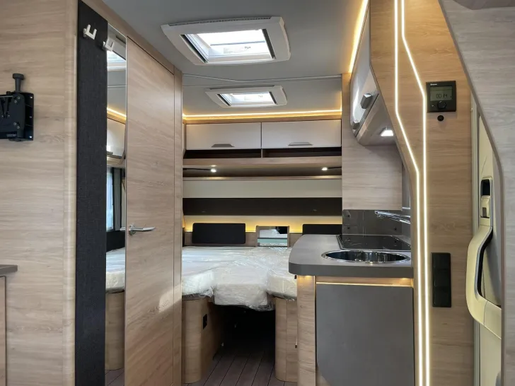 Fahrzeugbild Knaus SÜDWIND 460 EU BLACK SELECTION #19