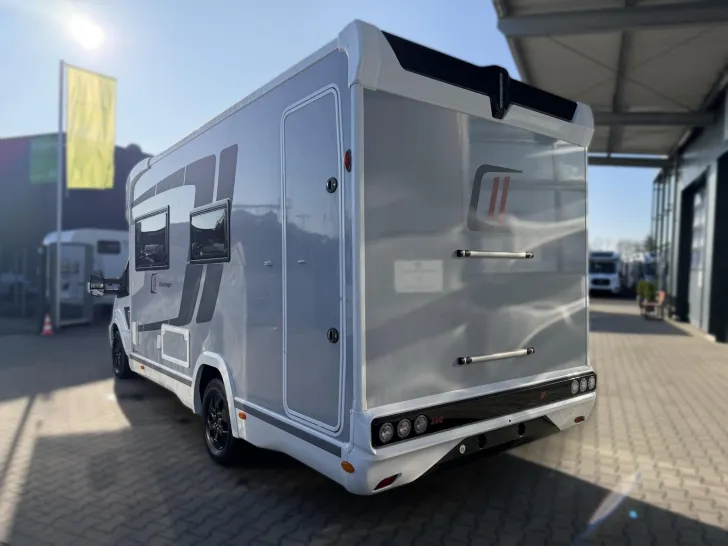 Fahrzeugbild Challenger Teilintegriert Graphite Edition 260 Drive Arctic #5
