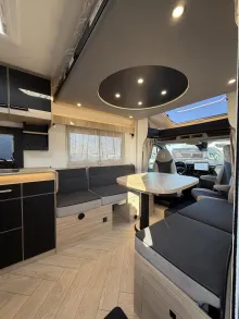 Fahrzeugbild Challenger Teilintegriert Graphite Edition 260 Drive Arctic #8