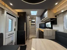Fahrzeugbild Challenger Teilintegriert Graphite Edition 260 Drive Arctic #12