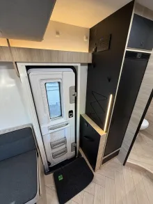 Fahrzeugbild Challenger Teilintegriert Graphite Edition 260 Drive Arctic #26