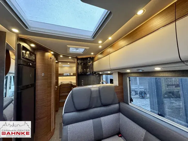 Fahrzeugbild Carthago chic c-line I 4.9 LE L ! Ohne Hubbett ! Markise #6