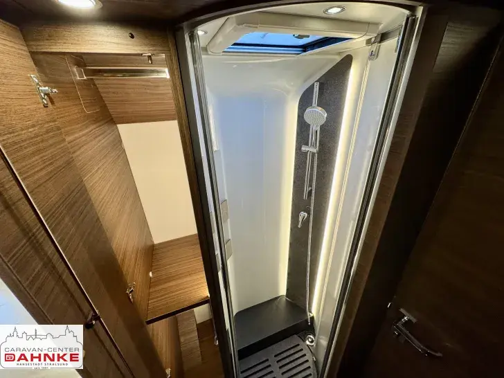 Fahrzeugbild Carthago chic c-line I 4.9 LE L ! Ohne Hubbett ! Markise #15