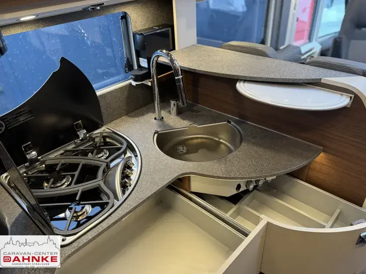 Fahrzeugbild Carthago chic c-line I 4.9 LE L ! Ohne Hubbett ! Markise #13