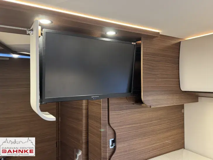 Fahrzeugbild Carthago chic c-line I 4.9 LE L ! Ohne Hubbett ! Markise #9