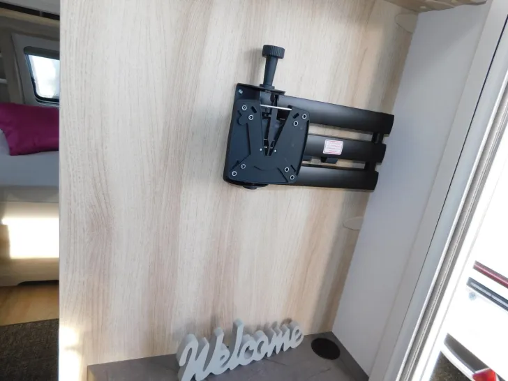 Fahrzeugbild De Luxe 460 SFf 2026er, TV-Halter, Hobby-Connect #21