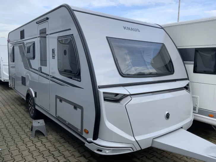 Fahrzeugbild Knaus Südwind 580 QS Black Selection 2.000 kg, Serviceklappe Heck #1