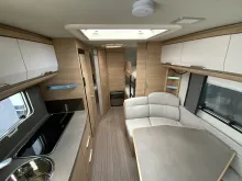 Fahrzeugbild Knaus Südwind 580 QS Black Selection 2.000 kg, Serviceklappe Heck #8