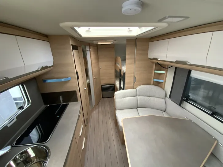 Fahrzeugbild Knaus Südwind 580 QS Black Selection 2.000 kg, Serviceklappe Heck #8