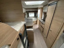 Fahrzeugbild Knaus Südwind 580 QS Black Selection 2.000 kg, Serviceklappe Heck #17