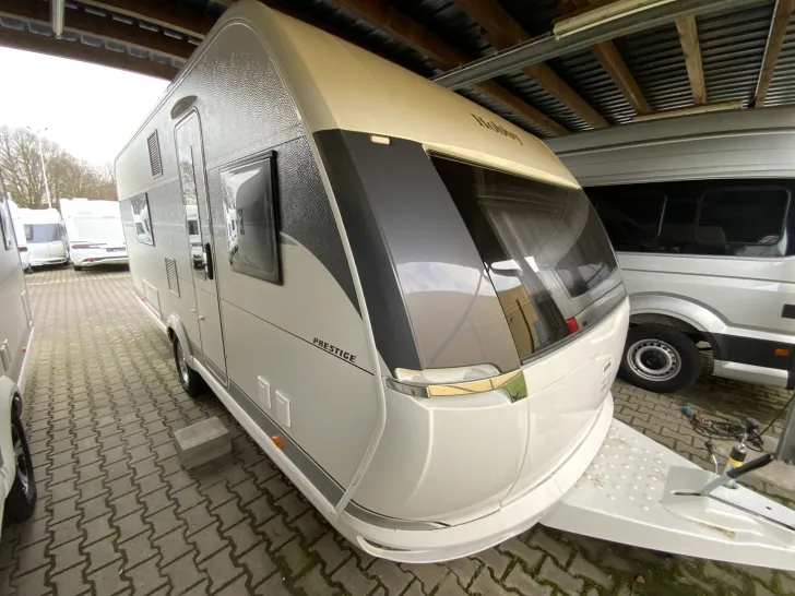 Fahrzeugbild Hobby Prestige 560 WFU Auflastung 2.000 kg #1