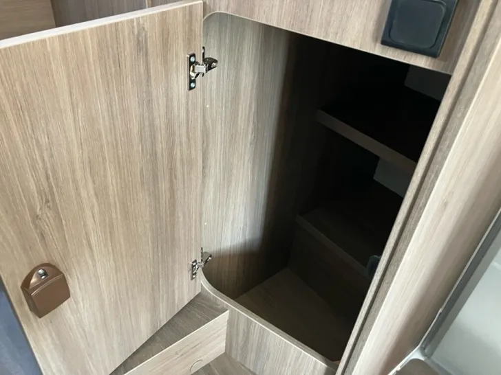 Fahrzeugbild Carado I 447 #25